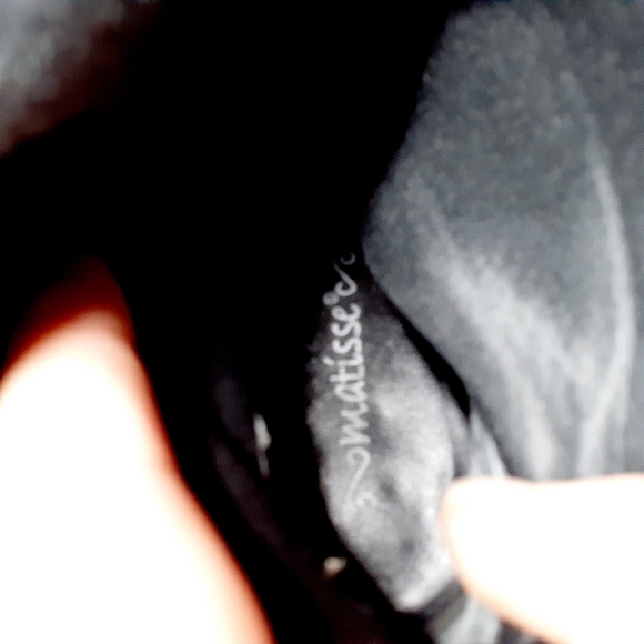 Matisse Grifter Distressed Leather Boots - Picture 10 of 13